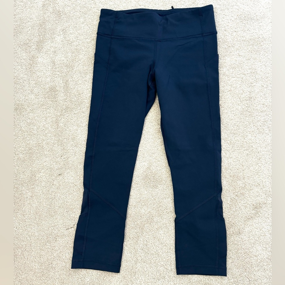 Lululemon Capri cropped yoga leggings navy